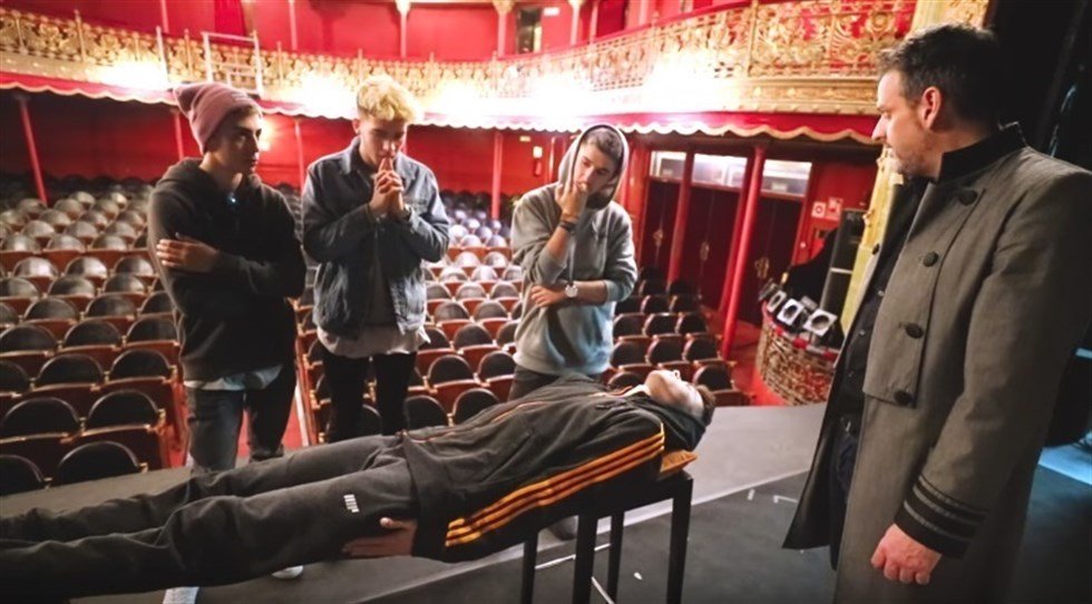 Jorge Astyaro sorprende a más de un millón de personas hipnotizando a un youtuber