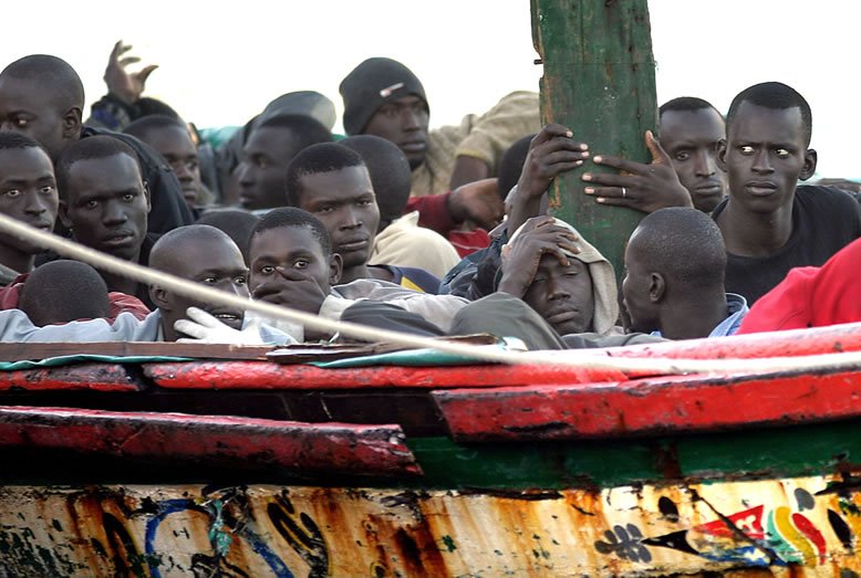 El obispo de Astorga pide al Gobierno "tomarse en serio" el drama de los refugiados