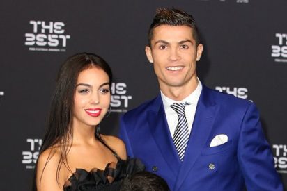 Georgina Rodr&iacute;guez se quiere sacar el carnet y recibe clases de conducir en 'La Finca'