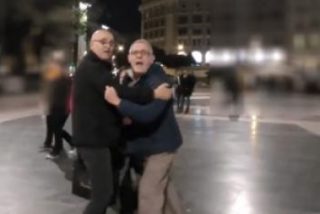 Terrible: El fascista 'indepe' se pone como un loco contra unos espa&ntilde;oles y la historia termina en drama