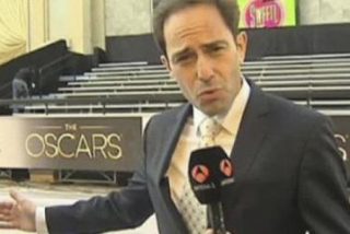 El corresponsal de Antena 3 en EEUU triunfa por su 'look' en los Oscar