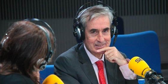Ram&oacute;n J&aacute;uregui pide a Pedro S&aacute;nchez con permiso de Cebri&aacute;n que el PSOE sea "m&aacute;s centrista"