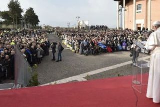 El Papa reclama el Premio Nobel de la Paz para los ancianos, &ldquo;que dan memoria a la Humanidad&rdquo;