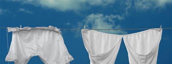 11 situaciones en las que no debes llevar tanga ni de co&ntilde;a