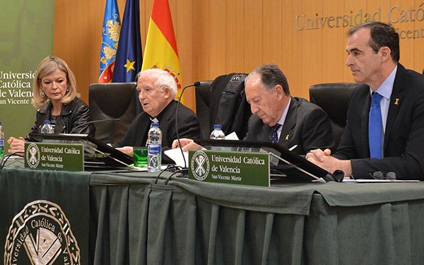 Ca&ntilde;izares: "Es posible romper la horrenda cadena del terrorismo"