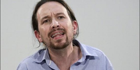 El vídeo del macarrónico inglés de Iglesias que pone bajo sospecha su pretendido 'máster'