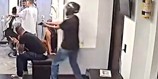 Asesinato a quemarropa en la peluquer&iacute;a