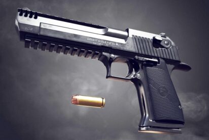 Unos facinerosos persiguen a tiros por la A-4 a un coche de turistas franceses, que tienen que refugiarse aterrorizados en un restaurante de Toledo