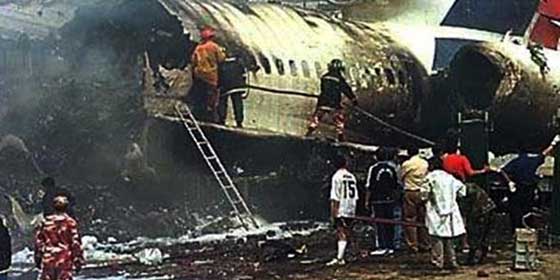 Famosos salvados 'in extremis' de accidentes a&eacute;reos