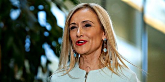 Cristina Cifuentes saca cad&aacute;veres del PP para morir matando