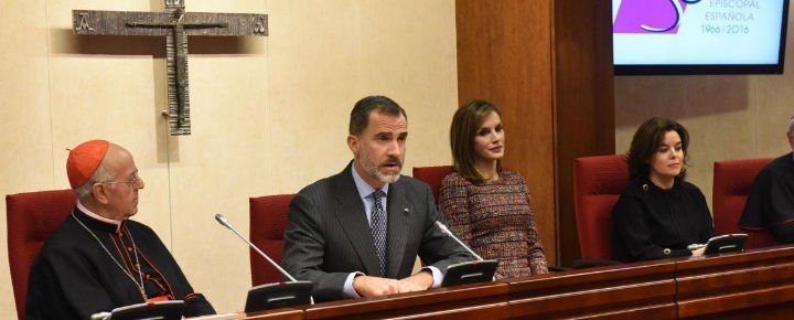 Jos&eacute; Mar&iacute;a Castillo: "&iquest;Qui&eacute;n se f&iacute;a hoy de lo que se dice en el parlamento o en la catedral?"