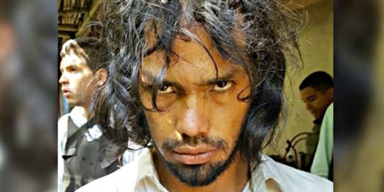 Atrapan al 'artista antrop&oacute;fago' que se comi&oacute; a su modelo y pint&oacute; un cuadro con su sangre