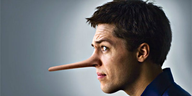 Sebasti&aacute;n Urbina: "&iquest;Por qu&eacute; nos autoenga&ntilde;amos?"