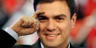 La lista de los currículum falsos del PSOE que deja como un tonto a Pedro Sánchez