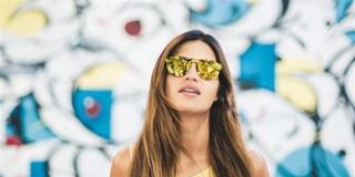 De Sara Carbonero a Ana Rosa Quintana o el hijo de Ivonne, todos caen rendidos a sus gafas Carrighan