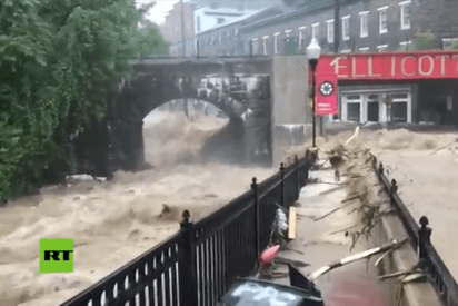 Intensas inundaciones sumergen las calles en Maryland