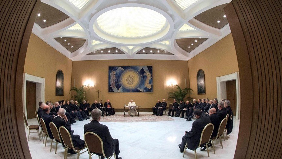 &iquest;Qui&eacute;nes y cu&aacute;ntos ser&aacute;n los obispos chilenos a los que el Papa acepte la renuncia?