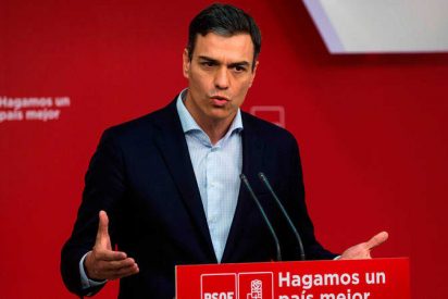 El bochornoso v&iacute;deo de Pedro S&aacute;nchez qued&aacute;ndose en blanco que enrojece al PSOE