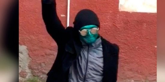 Detienen a 'La Máscara' por asaltar a una mujer