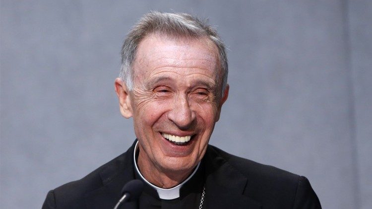 Ladaria considera "definitivo" el 'no' al sacerdocio de la mujer