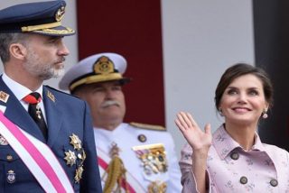 Letizia repite un mes despu&eacute;s su look Carolina Herrera primaveral