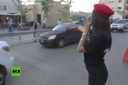 Estas mujeres polic&iacute;a del L&iacute;bano en pantalones cortos provocan gran revuelo