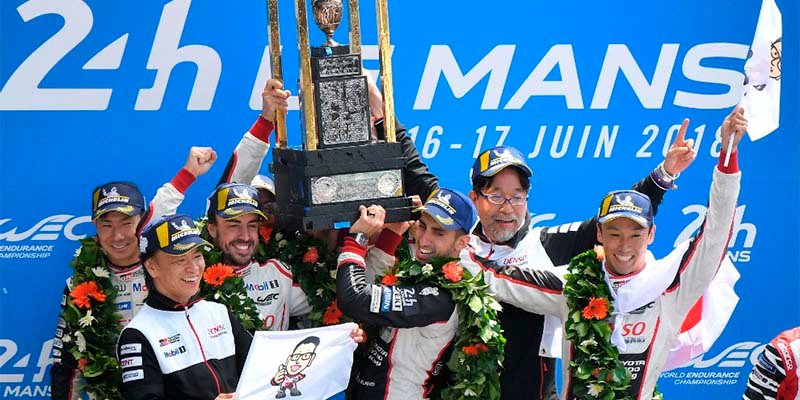 El español Fernando Alonso conquista las 24 Horas de Le Mans