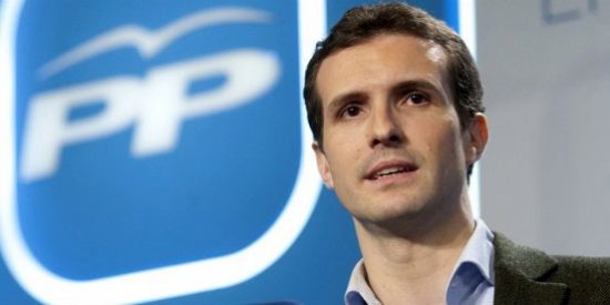 &iquest;Qui&eacute;n mueve los hilos de la campa&ntilde;a puesta en marcha contra Pablo Casado?