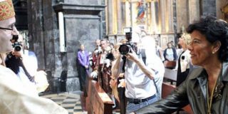 La ministra de Educaci&oacute;n y portavoz del Gobierno, Isabel Cel&aacute;a, &uacute;nica cat&oacute;lica en el primer Gobierno S&aacute;nchez