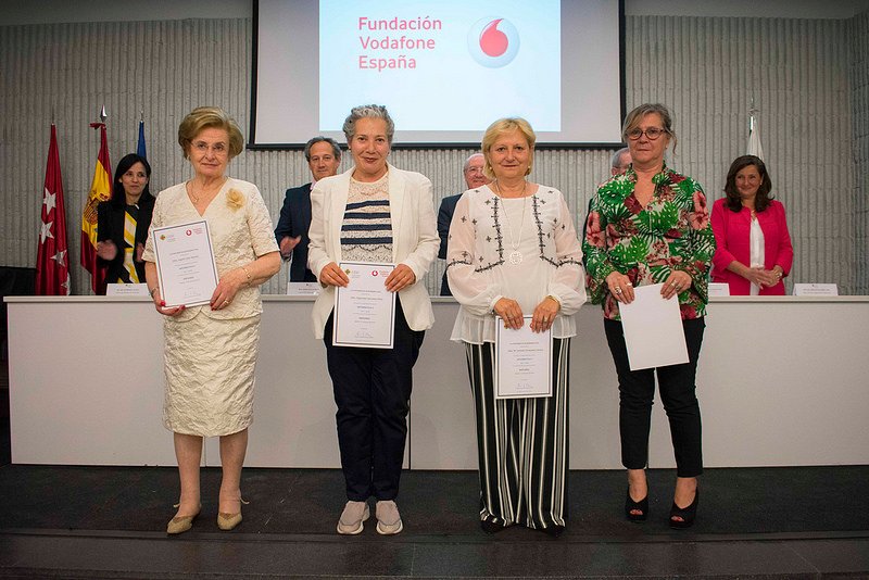 Vniversitas Senioribvs CEU y Fundaci&oacute;n Vodafone Espa&ntilde;a clausuran el curso