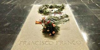 &iquest;Puede la Iglesia vetar la retirada de los restos de Franco del Valle de los Ca&iacute;dos?