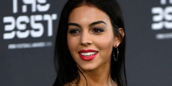 La novia de Ronaldo se burla así de Chile por su ausencia en el Mundial