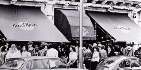 Hard Rock Caf&eacute; Barcelona celebra su 47 aniversario poniendo a la venta su Legendary Burger a 71 c&eacute;ntimos