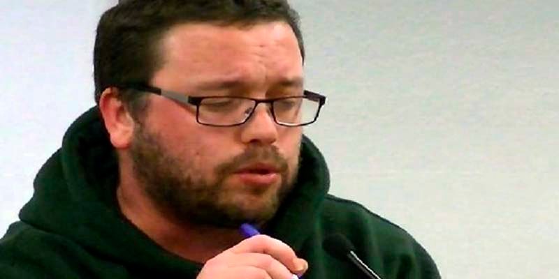 Está es nómina, que se lleva de nuestros impuestos, el diputado de Podemos que insultó a Rafael Nadal