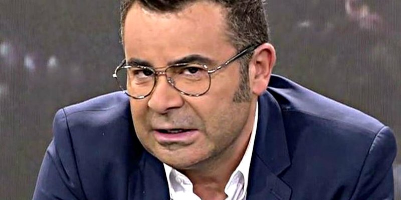 Jorge Javier Vázquez se abre en canal: "Viví obsesionado con esconder la pluma"