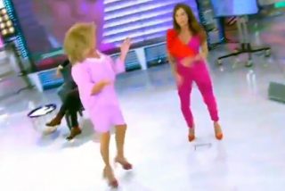 Mar&iacute;a Pati&ntilde;o y Lydia Lozano bailan 'El chuminero' como si no hubiera ma&ntilde;ana