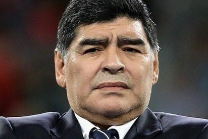 Maradona arremete contra Sampaoli: “Jugando así, no puede volver a Argentina”