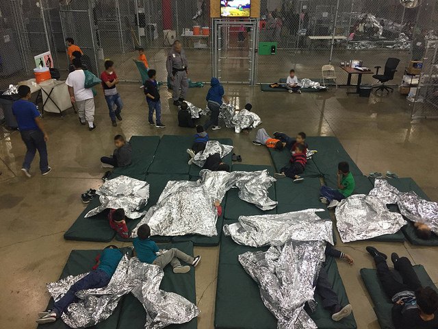 La Red Clamor afea a Trump que recluya a ni&ntilde;os en "c&aacute;rceles disfrazadas de centros migratorios"