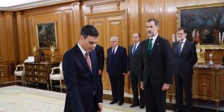 El obispo de Almer&iacute;a respeta la decisi&oacute;n de Pedro S&aacute;nchez de prometer el cargo sin Biblia ni crucifijo