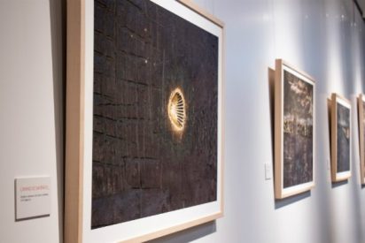 Los dominicos acogen la muestra "Reverberaciones" de Pablo Hojas, artista de la luz