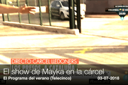El show indepe de Mayka Navarro en la puerta de la c&aacute;rcel