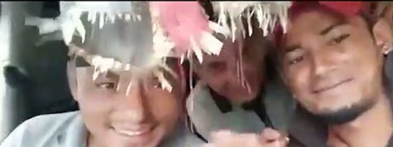 Estos tres amigos graban felices su viaje en coche hacia la muerte