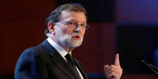 Mariano Rajoy: "Me aparto, pero no me voy; ser&eacute; leal al PP"