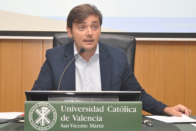 Cáritas Valencia denuncia en la UCV que "el trabajo sea hoy un espacio de vulnerabilidad"