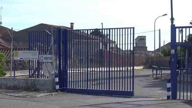 Arde la Casa Real por la visita de la Reina Sofía a Iñaki Urdangarin en la cárcel