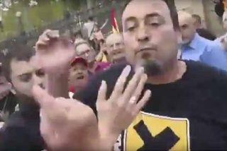 El c&aacute;mara de TeleMadrid peg&oacute; un pu&ntilde;etazo a un anciano antes de ser agredido