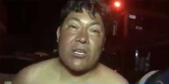 Un diputado del partido de Evo Morales se desnuda cuando le impiden abordar el avi&oacute;n por estar borracho