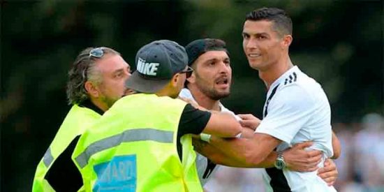 Gol y 'exceso de amor' en el debut de Cristiano Ronaldo con la Juventus