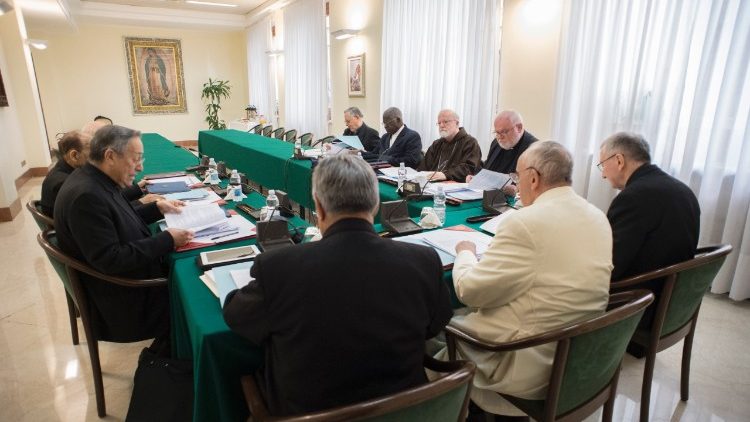 Los cardenales Pell y Errázuriz podrían abandonar el C-9