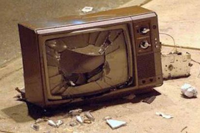 La 'nueva' RTVE se presenta al p&uacute;blico espa&ntilde;ol masajeando al Gobierno Sanchez sin pudor alguno